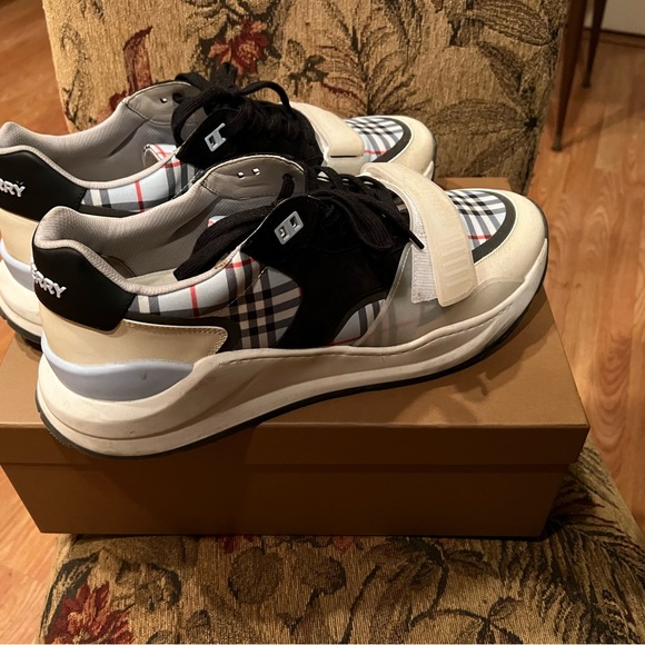 BURBERRY RAMSEY PALE BLUE CHECK CANVAS SUEDE LOGO STRAP SNEAKERS - Picture 2 of 3